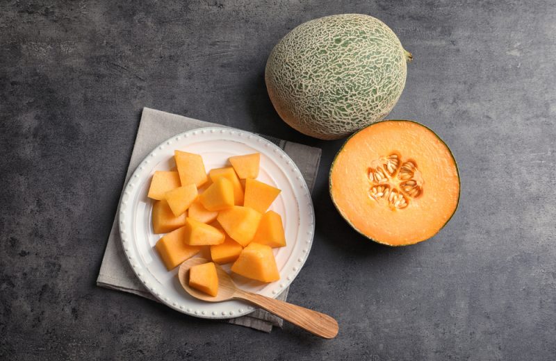 Watch out for melons with soft rinds, brownish colours or excessive spotting or scarring. Choose melons that are heavy for their size.