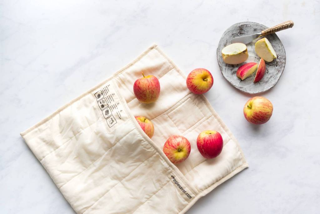 These Realistic Fruit Bags Will Make Your OOTD Berry Refreshing
